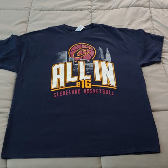 Cleveland Cavaliers T-shirt - Picture 2 of 4